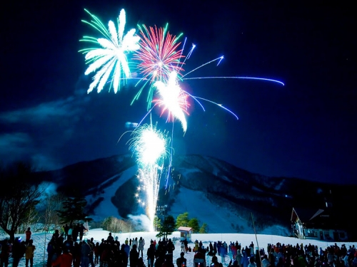 /recruit/images/Madarao Kogen Ski Resort (Travel Road Day/Fireworks Festival)
