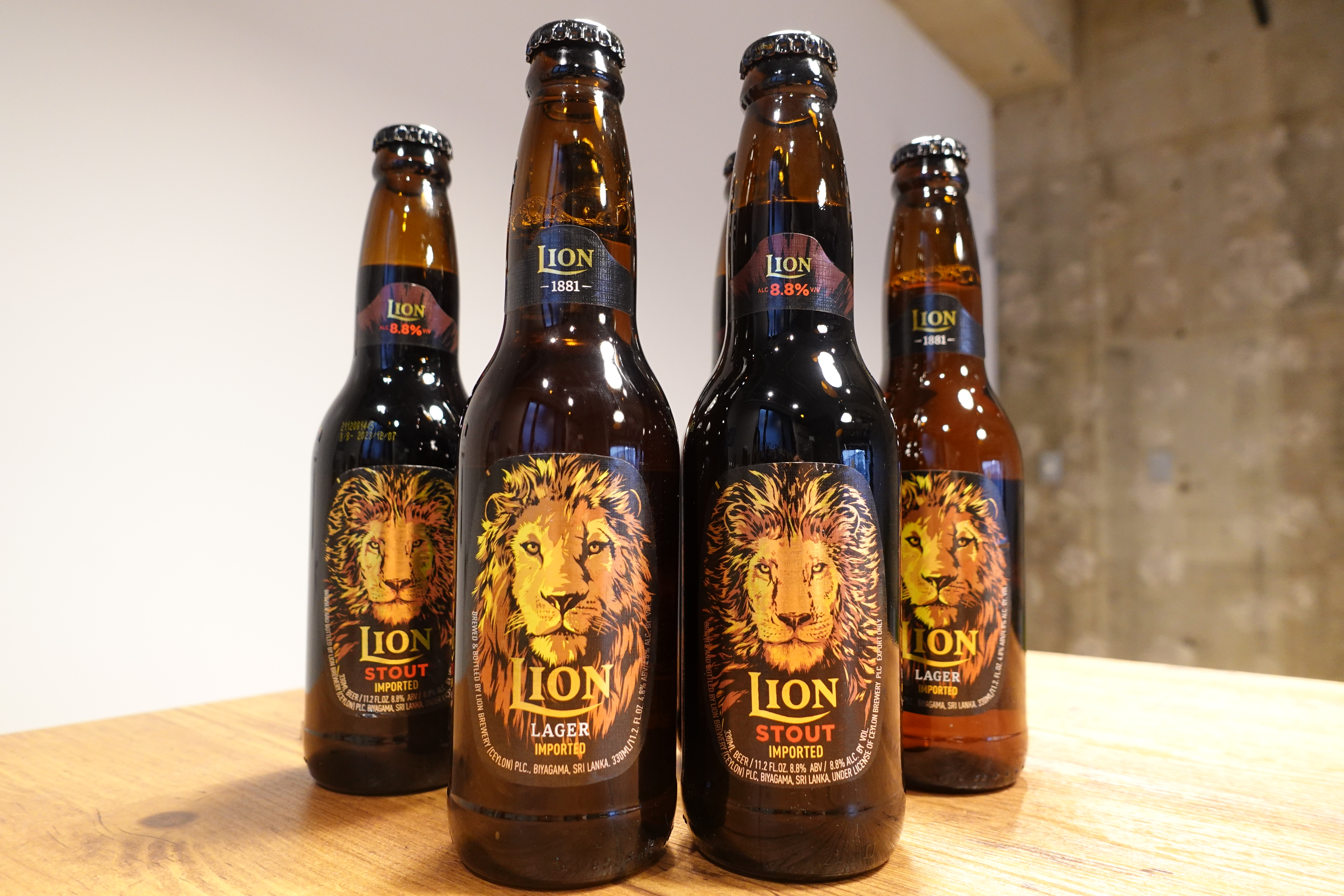 【Lion Beer】　ライオン・ラガーとライオン・スタウトのセット