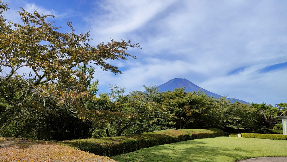山中湖のほとり
