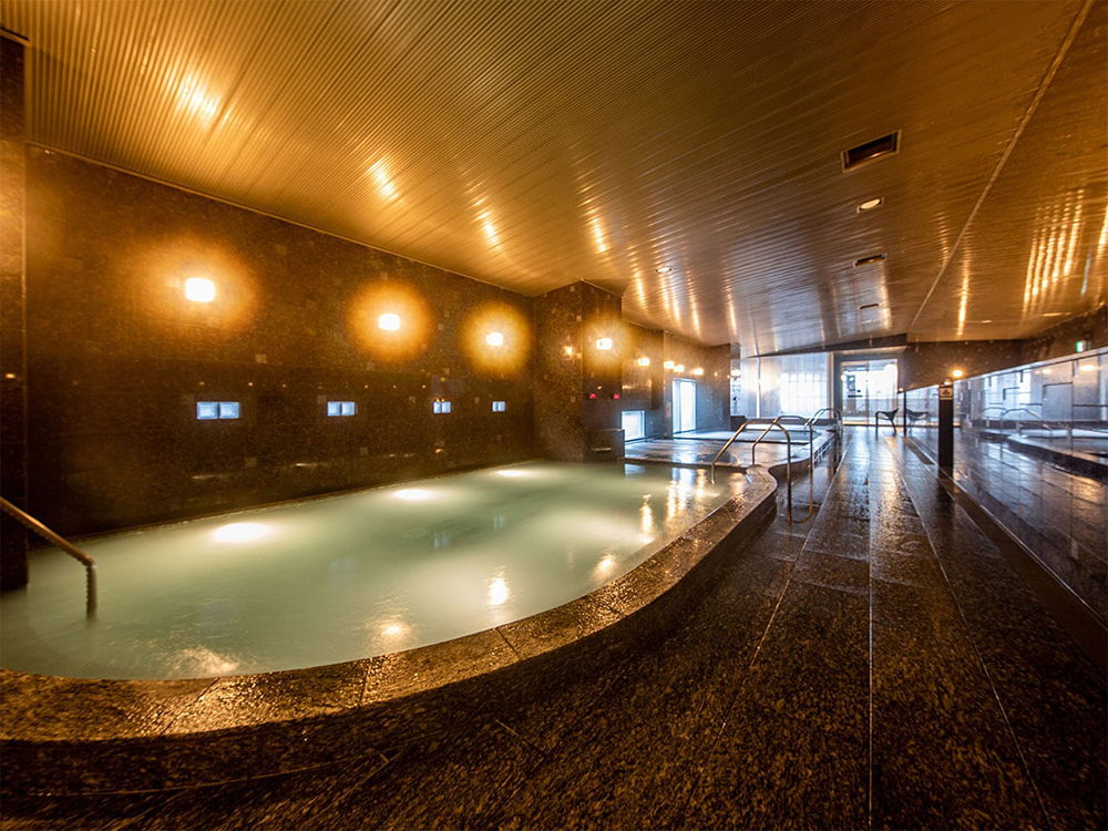 アパホテル＆リゾート〈横浜ベイタワー〉