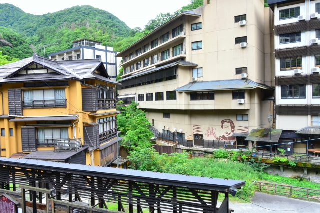 東山温泉