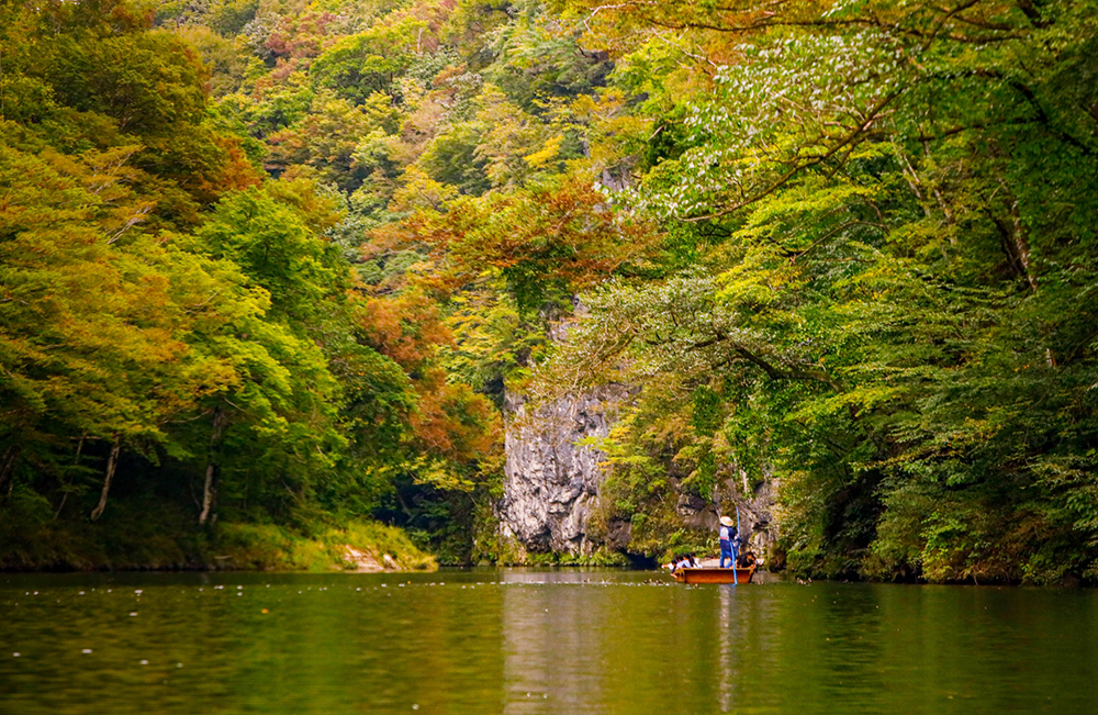 猊鼻渓(げいびけい)