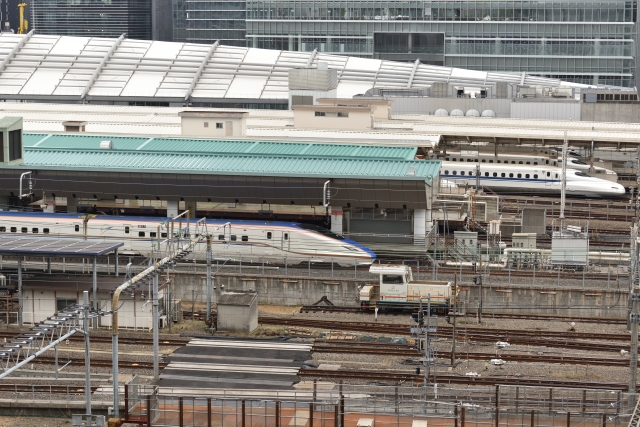 電車の行き交う様子